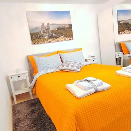 R&b Holiday home *